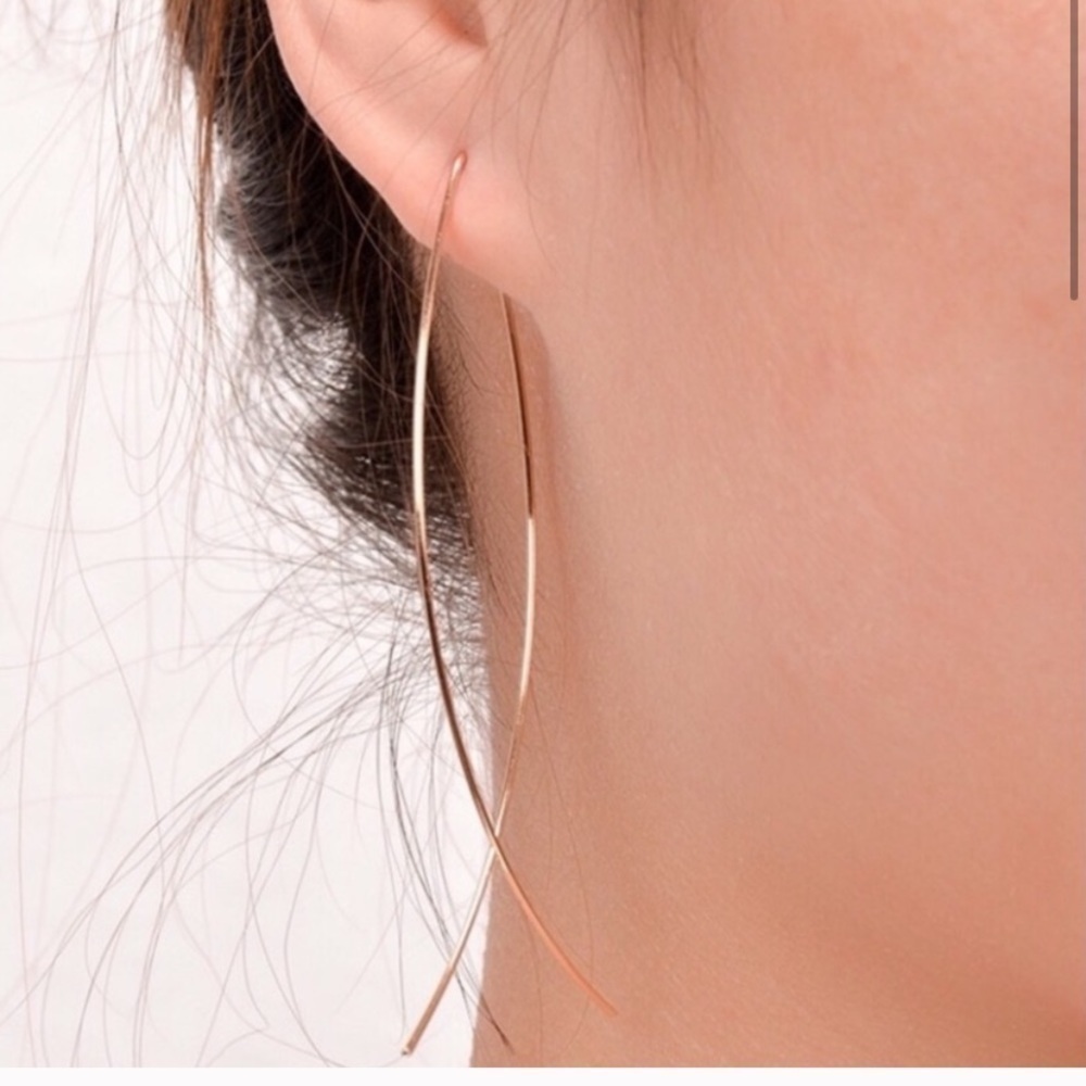 Light Weight Fish Shaped Earrings Gold or Silver-tone